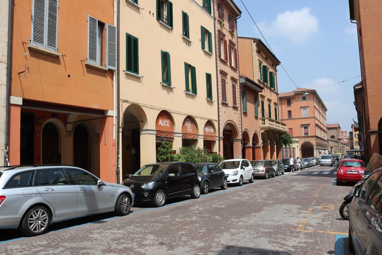 Lovely Studio D'Azeglio By Studio Vita Bologna Eksteriør billede