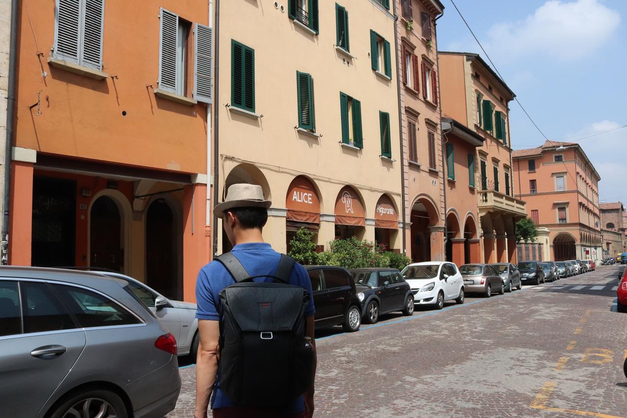 Lovely Studio D'Azeglio By Studio Vita Bologna Eksteriør billede